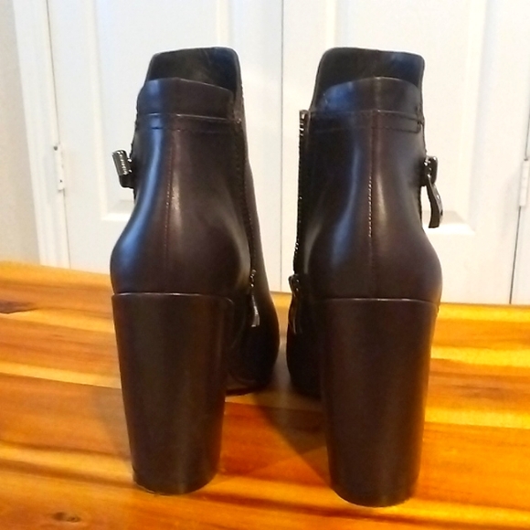 Andrew Marc square toe high heel ankle boots - Picture 4 of 8